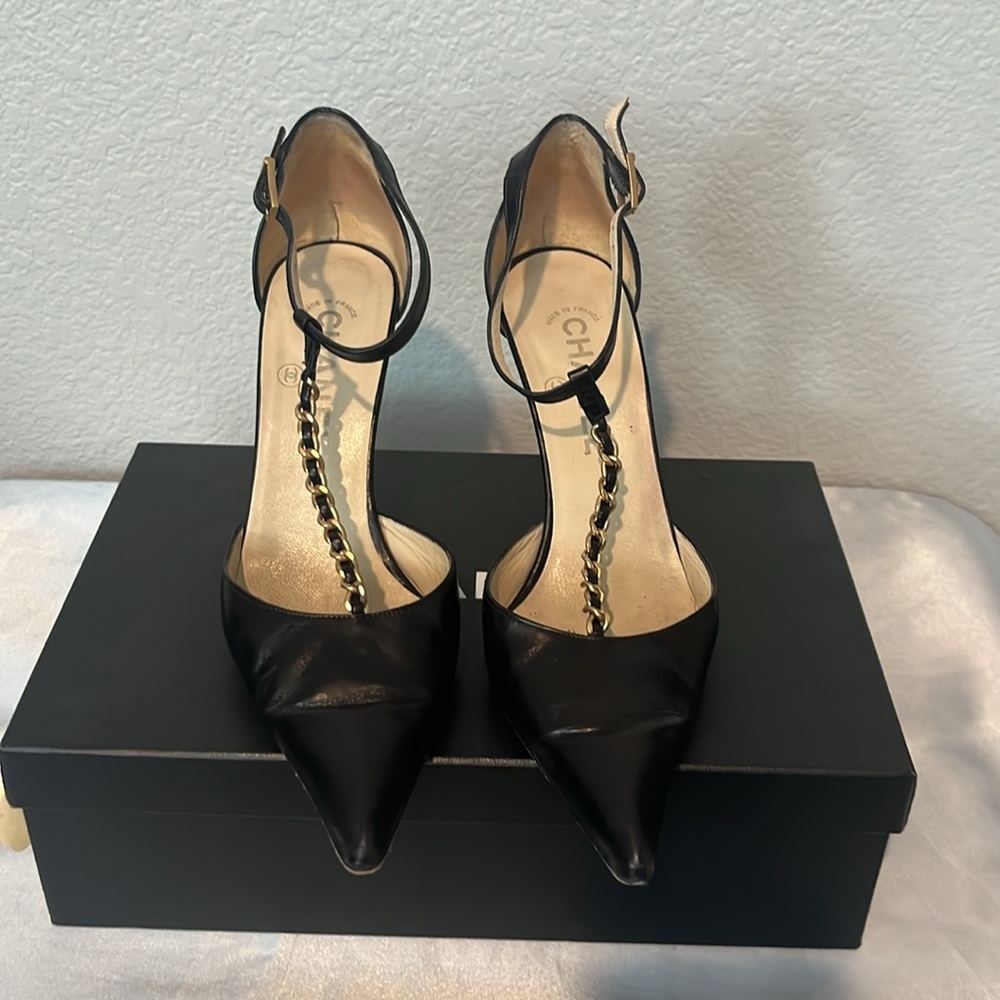 Chanel Shoe Size 37 Black Leather Pointed Toe Chain Detail Ankle Strap Pump